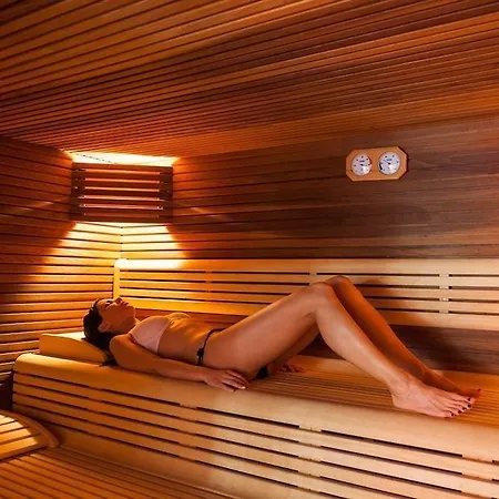Sayonara Nature & Wellness فندق سان مارتينو دي ديكاسْتْرْ